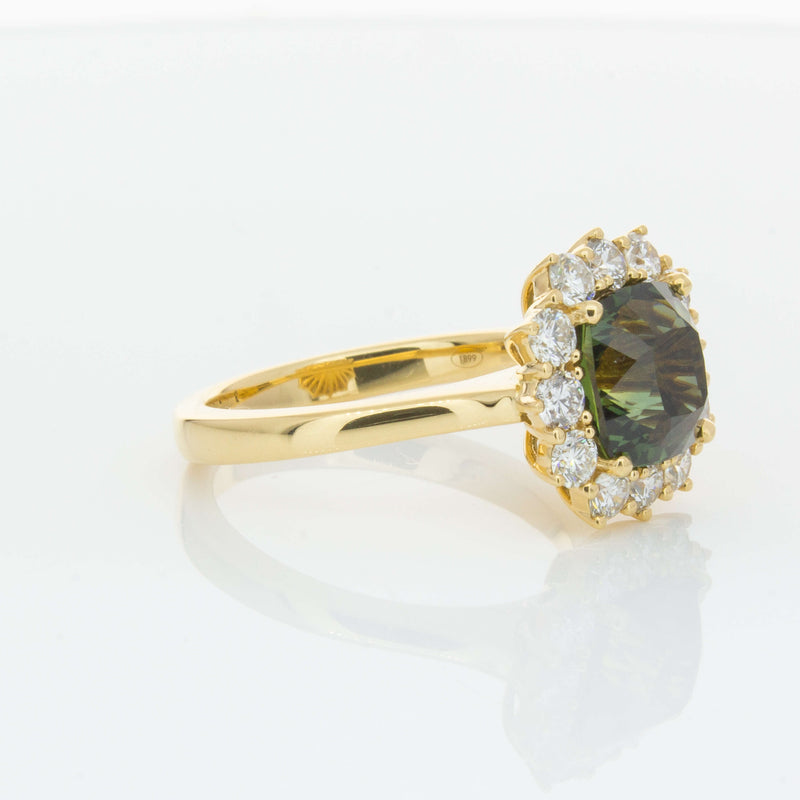 18ct Yellow Gold 3.56ct Green Sapphire & Diamond Belle Ring-Ring-Walker & Hall