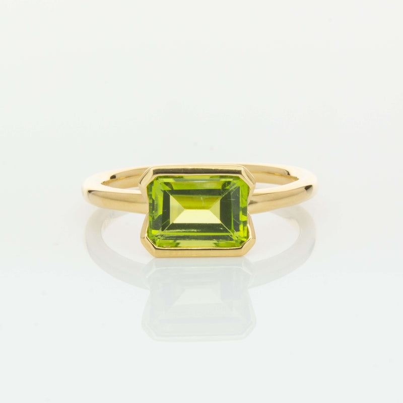 18ct Yellow Gold Peridot Elle Ring-Ring-Walker & Hall