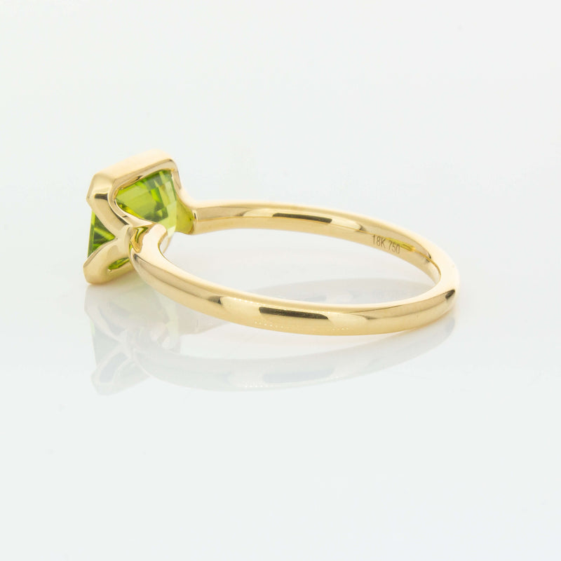 18ct Yellow Gold Peridot Elle Ring-Ring-Walker & Hall