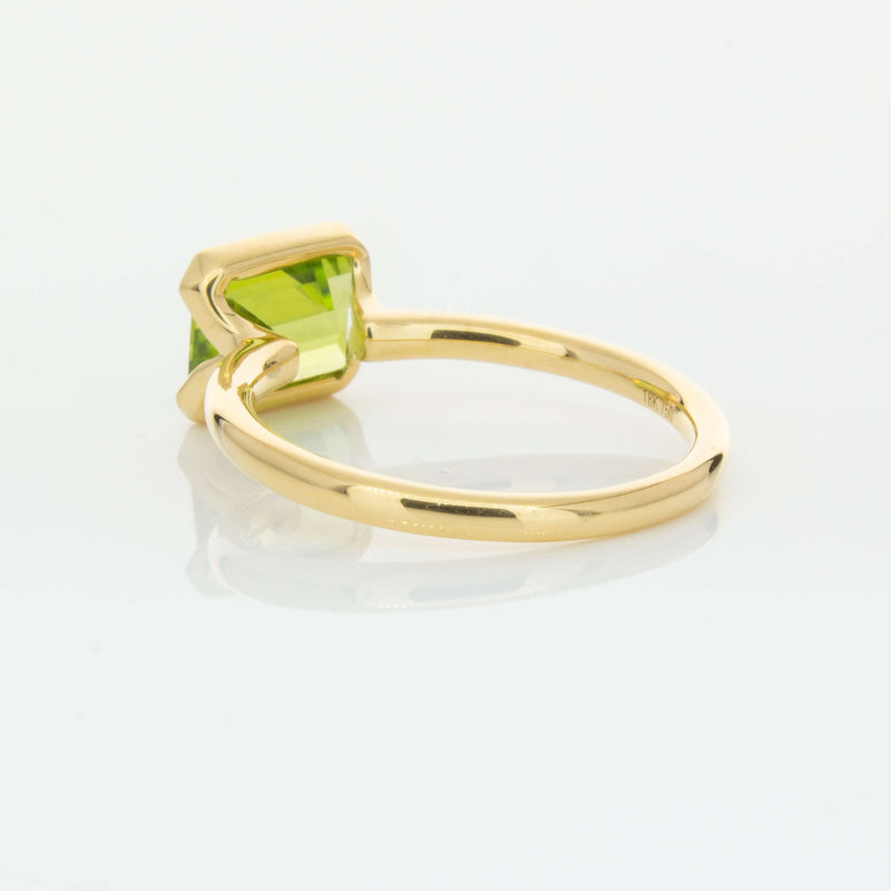 18ct Yellow Gold Peridot Elle Ring-Ring-Walker & Hall