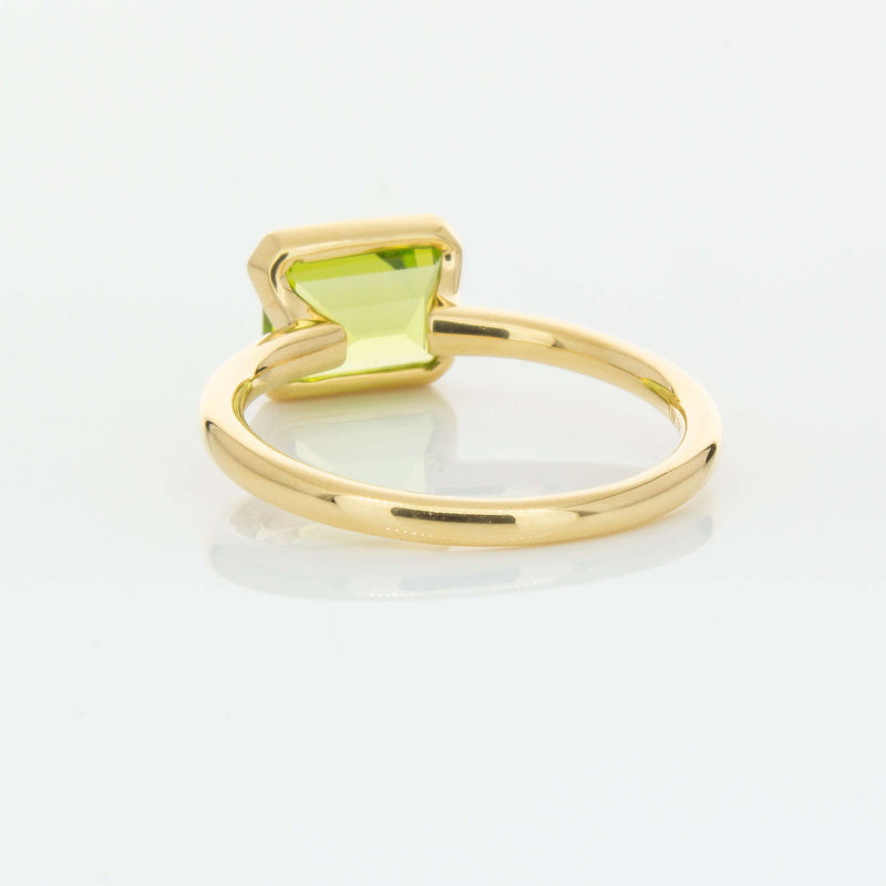 18ct Yellow Gold Peridot Elle Ring-Ring-Walker & Hall