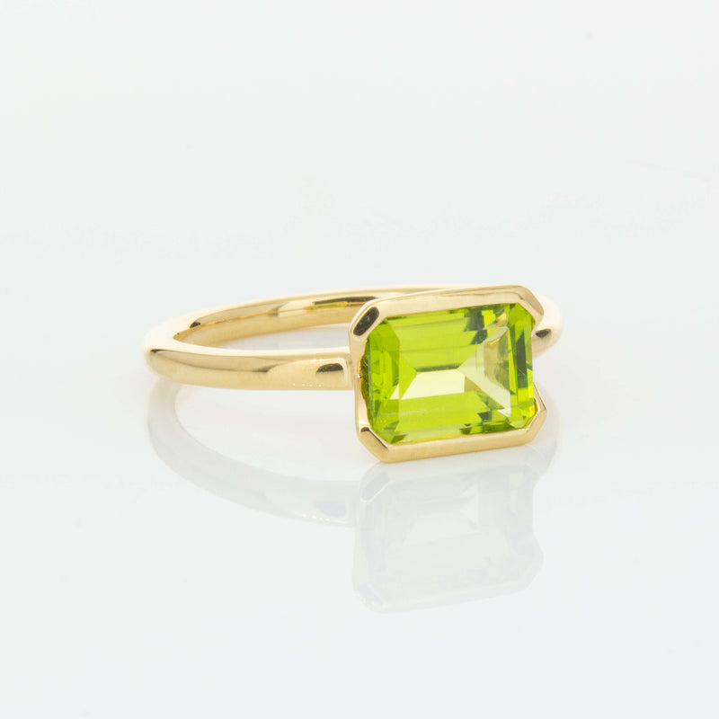 18ct Yellow Gold Peridot Elle Ring-Ring-Walker & Hall