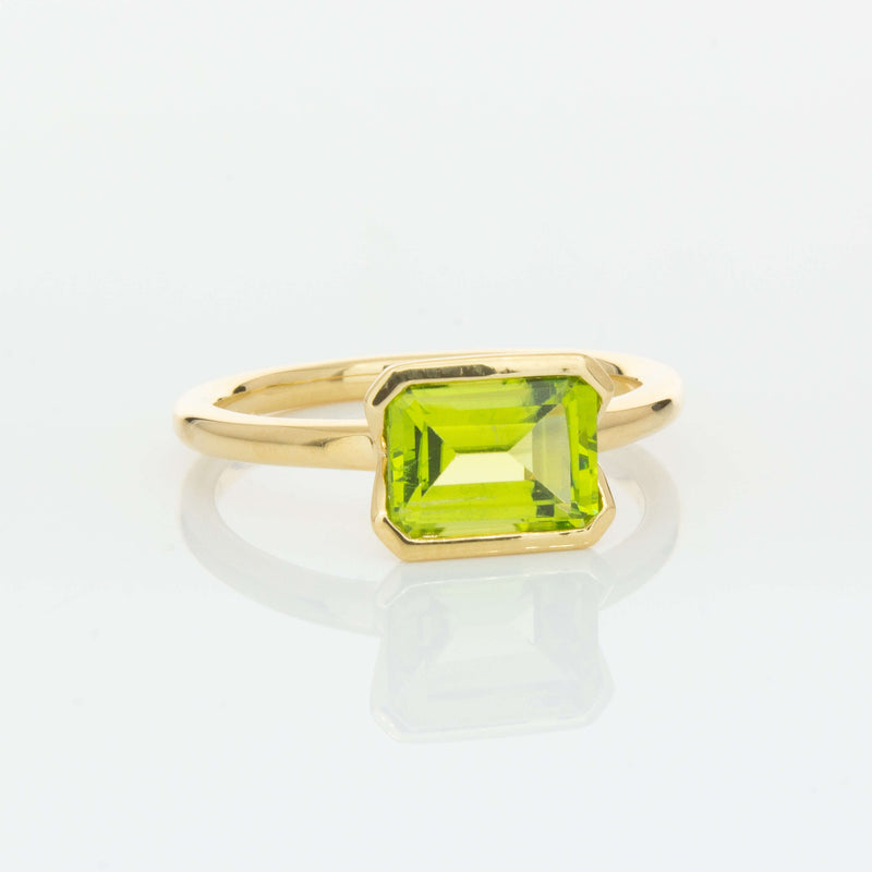18ct Yellow Gold Peridot Elle Ring-Ring-Walker & Hall