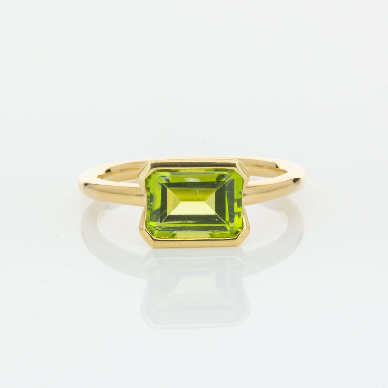 18ct Yellow Gold Peridot Elle Ring-Ring-Walker & Hall
