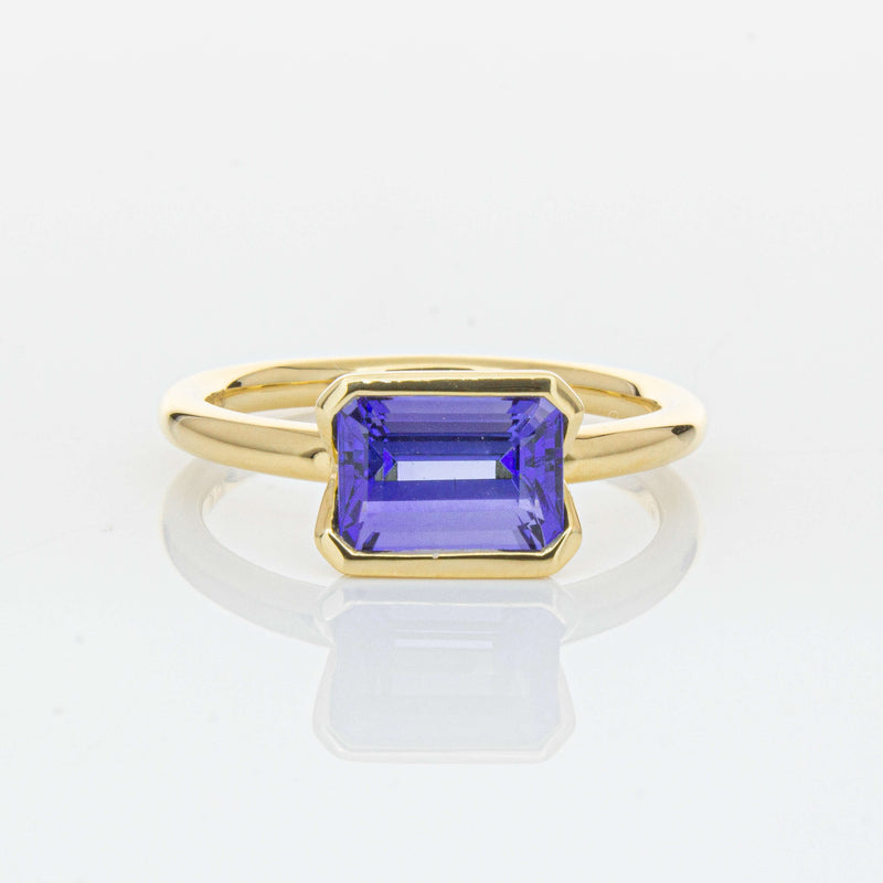 18ct Yellow Gold Tanzanite Elle Ring-Ring-Walker & Hall