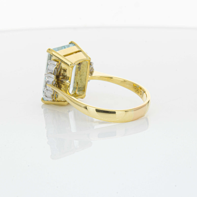 Deja Vu 18ct Yellow Gold 19.00ct Aquamarine & Diamond Ring-Ring-Walker & Hall