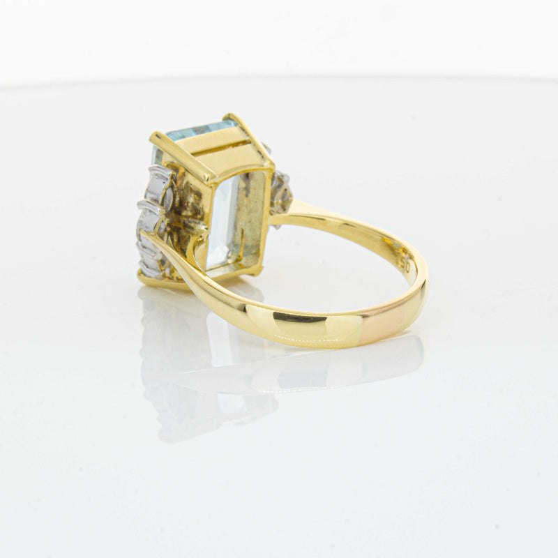 Deja Vu 18ct Yellow Gold 19.00ct Aquamarine & Diamond Ring-Ring-Walker & Hall