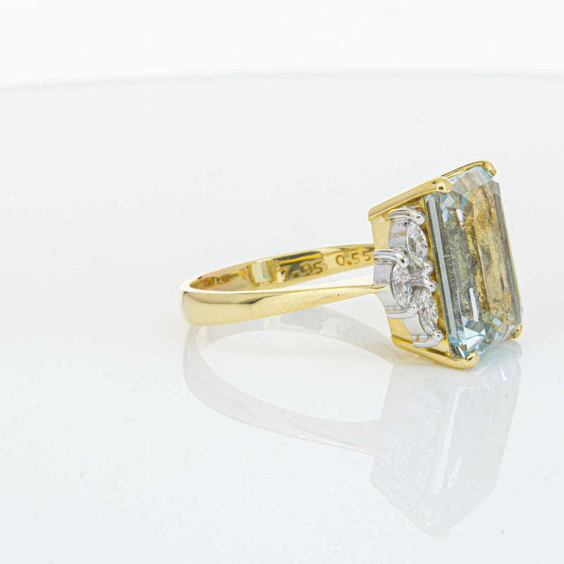 Deja Vu 18ct Yellow Gold 19.00ct Aquamarine & Diamond Ring-Ring-Walker & Hall