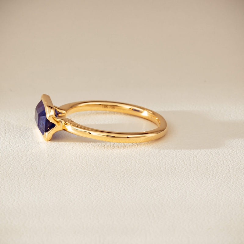 18ct Yellow Gold 2.11ct Sapphire Elle Ring-Ring-Walker & Hall
