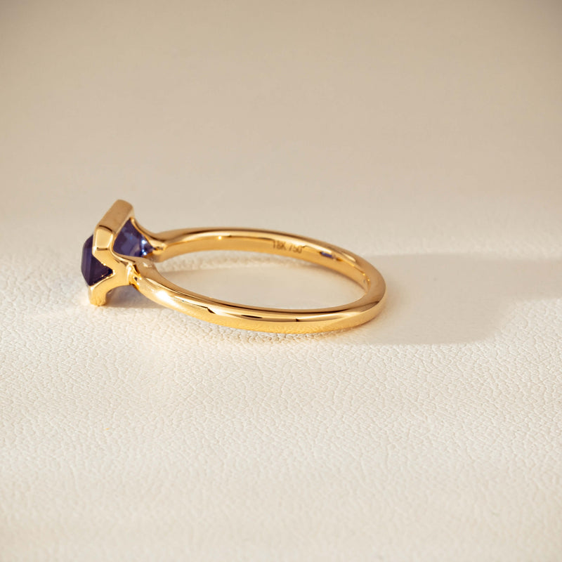 18ct Yellow Gold 2.11ct Sapphire Elle Ring-Ring-Walker & Hall