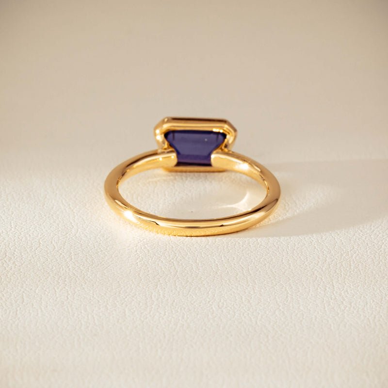 18ct Yellow Gold 2.11ct Sapphire Elle Ring-Ring-Walker & Hall