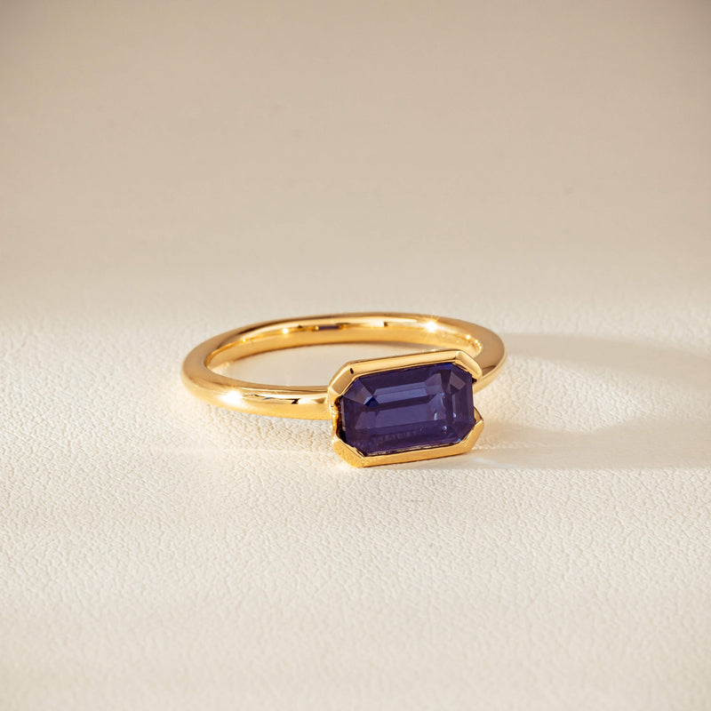18ct Yellow Gold 2.11ct Sapphire Elle Ring-Ring-Walker & Hall