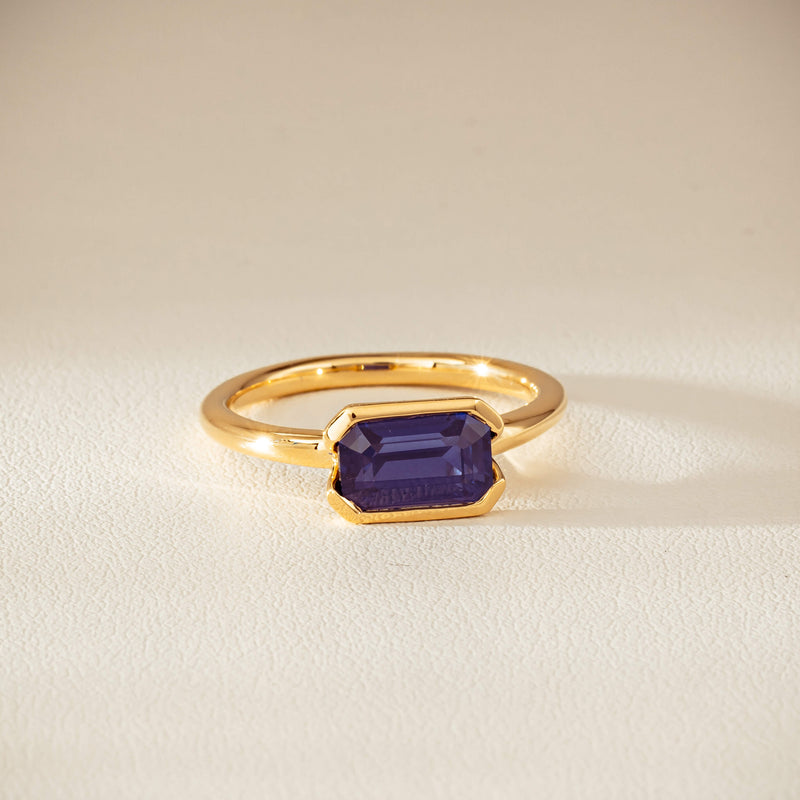 18ct Yellow Gold 2.11ct Sapphire Elle Ring-Ring-Walker & Hall