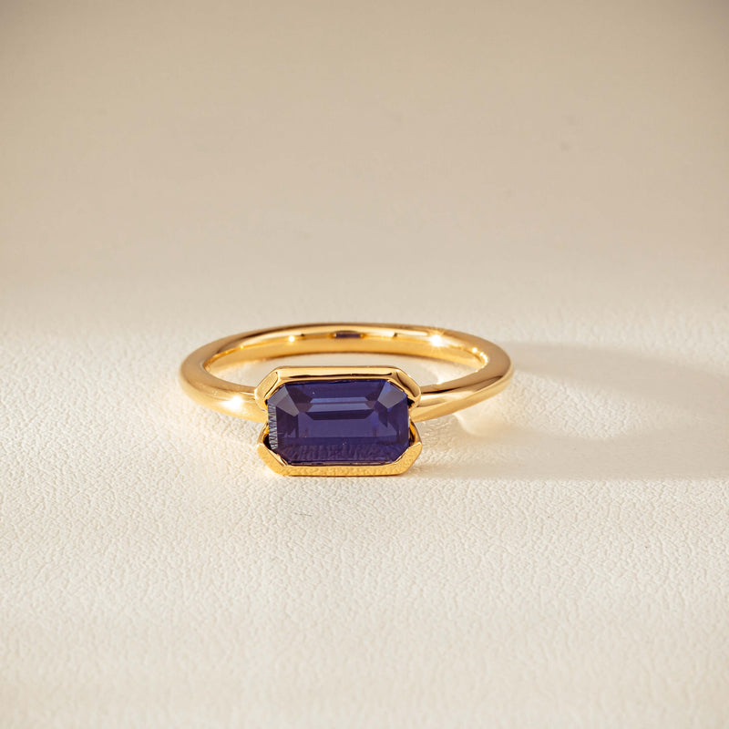 18ct Yellow Gold 2.11ct Sapphire Elle Ring-Ring-Walker & Hall