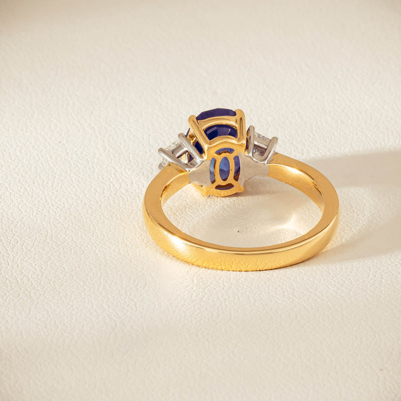18ct Yellow Gold 4.00ct Sapphire & Diamond Ring - Ring - Walker & Hall