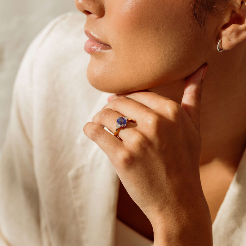 18ct Yellow Gold 4.00ct Sapphire & Diamond Ring - Ring - Walker & Hall