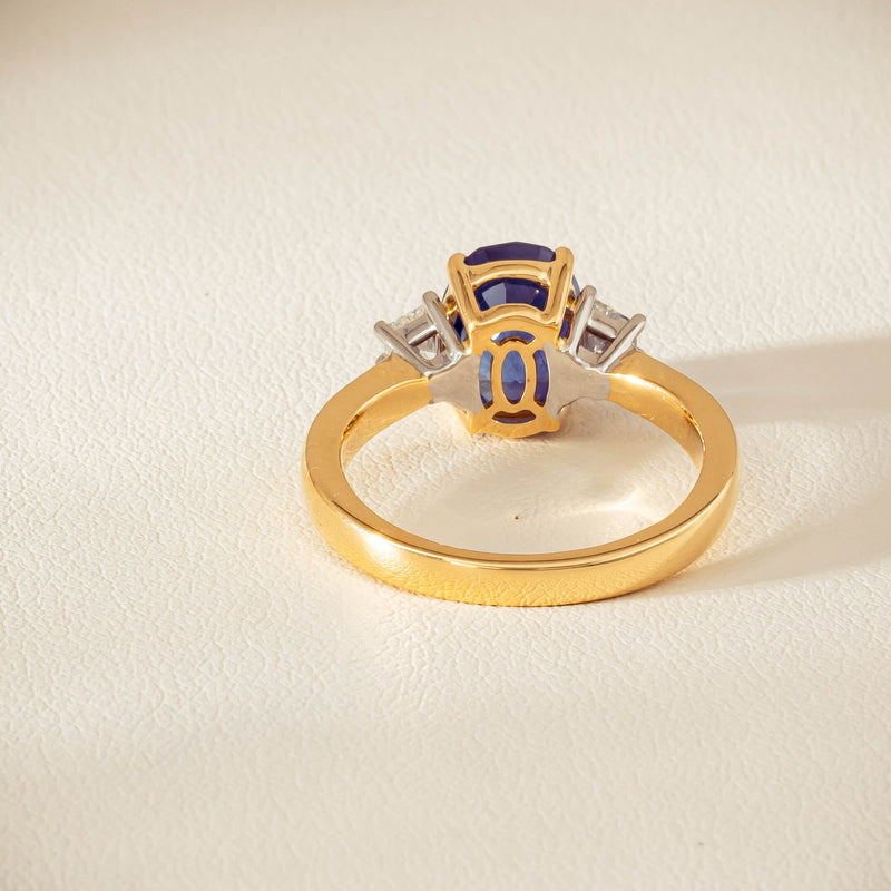 18ct Yellow Gold 4.00ct Sapphire & Diamond Ring - Ring - Walker & Hall