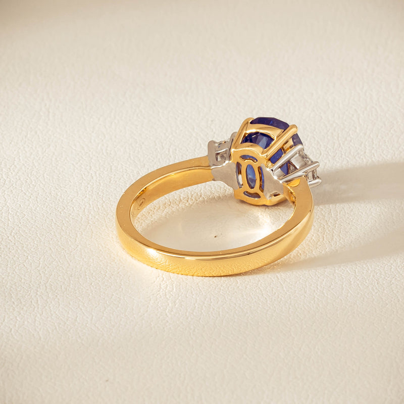 18ct Yellow Gold 4.00ct Sapphire & Diamond Ring - Ring - Walker & Hall