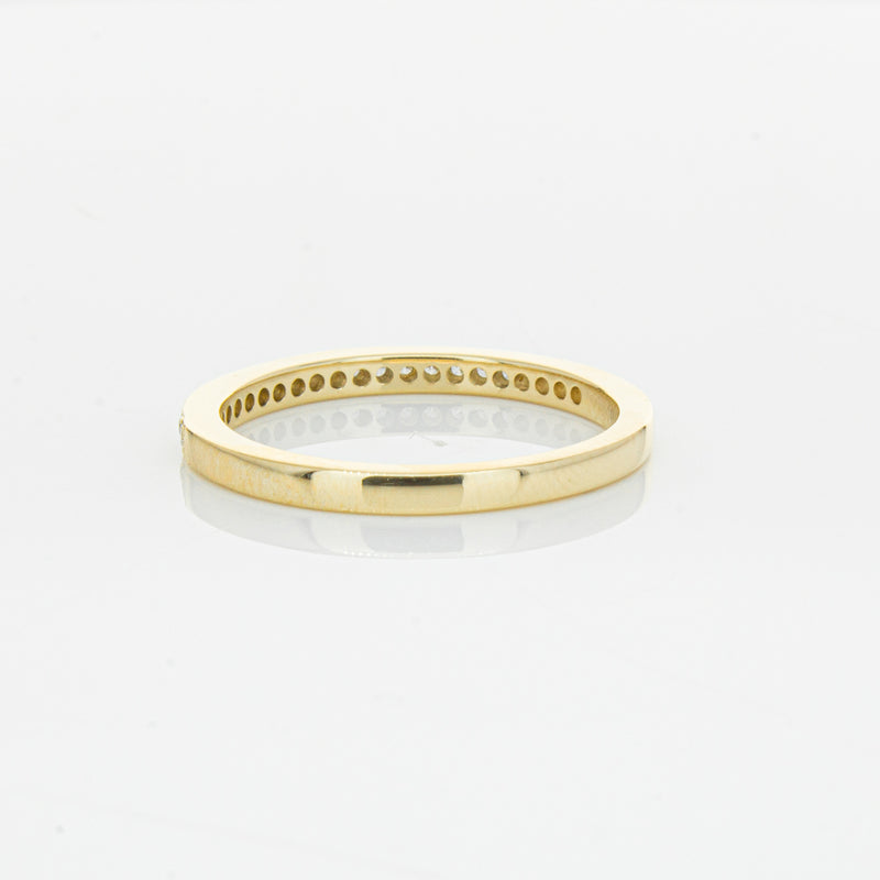 14ct Yellow Gold Diamond Phoebe band-Ring-Walker & Hall