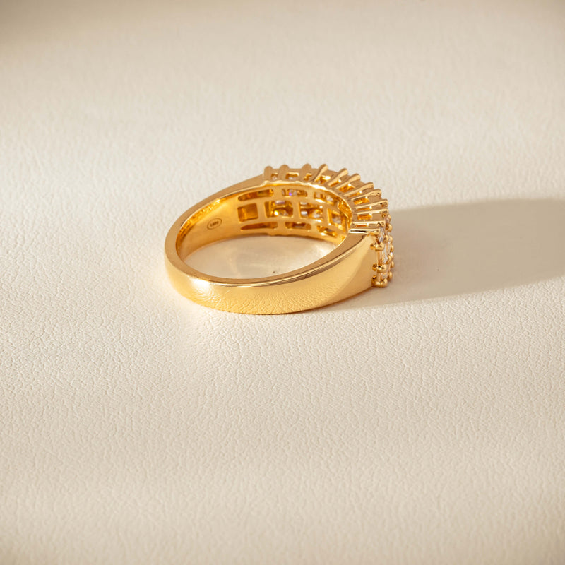 18ct Yellow Gold 1.05ct Diamond Pave-Set Ring - Ring - Walker & Hall