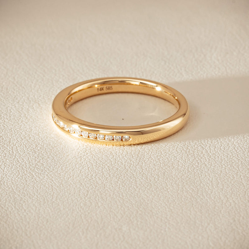 14ct Yellow Gold Diamond Vida Band - Ring - Walker & Hall
