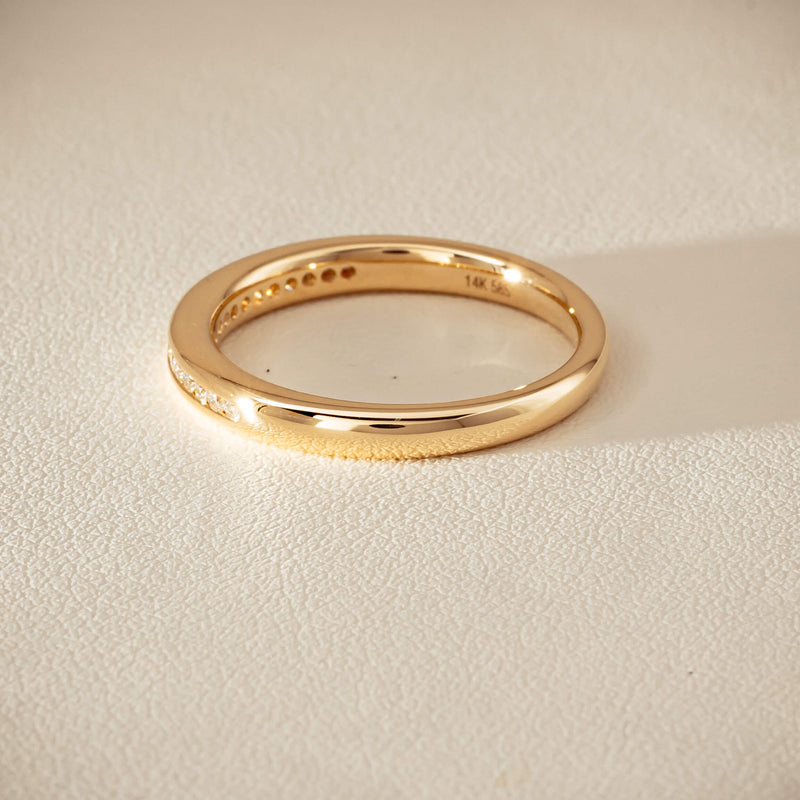 14ct Yellow Gold Diamond Vida Band - Ring - Walker & Hall