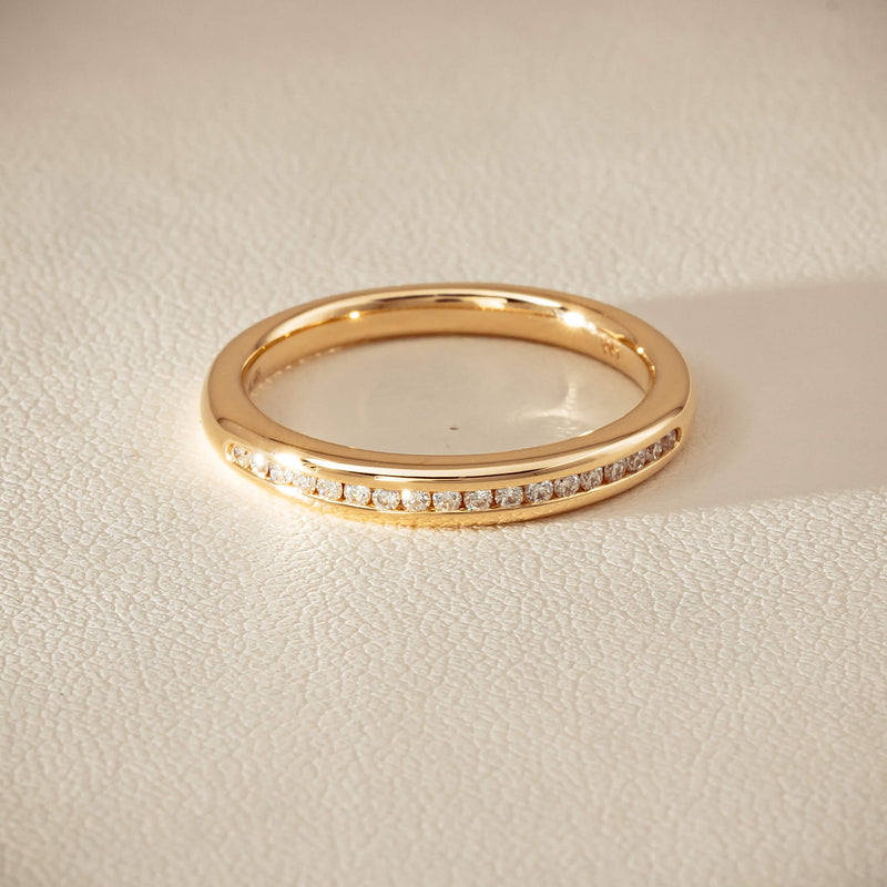 14ct Yellow Gold Diamond Vida Band - Ring - Walker & Hall