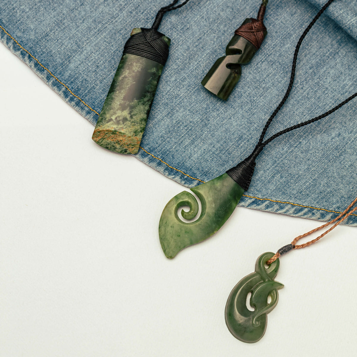 007-02422_007-02420_007-02423_007-02421_SM1 - Walker & Hall