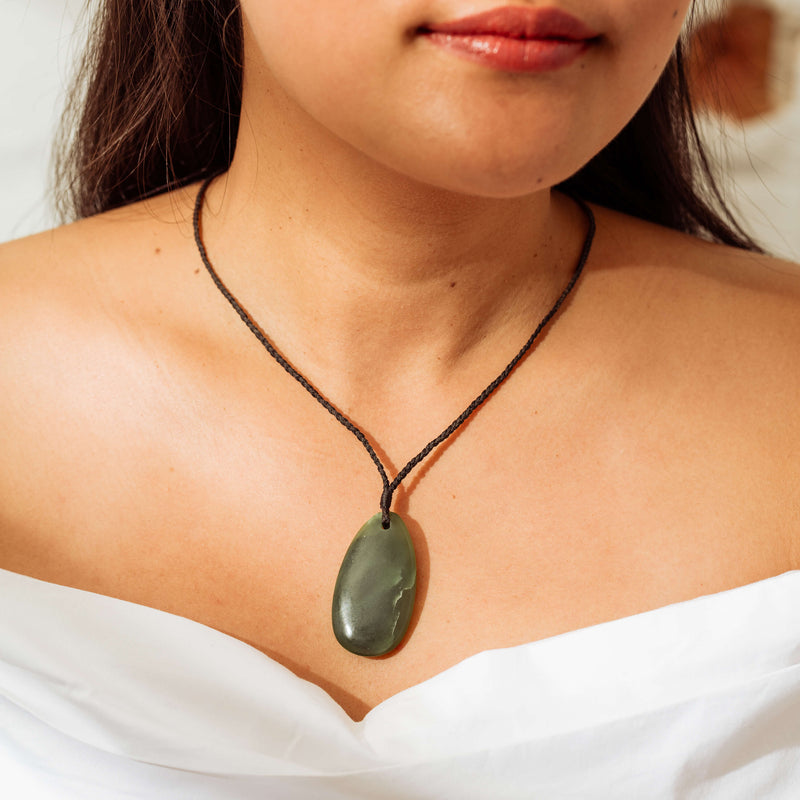 Deja Vu Pounamu String Pendant - Necklace - Walker & Hall