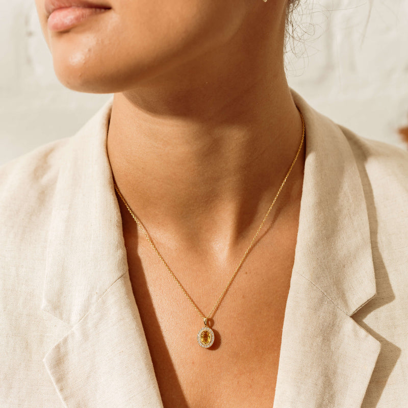 18ct Yellow Gold 1.70ct Golden Sapphire Daisy Pendant - Necklace - Walker & Hall