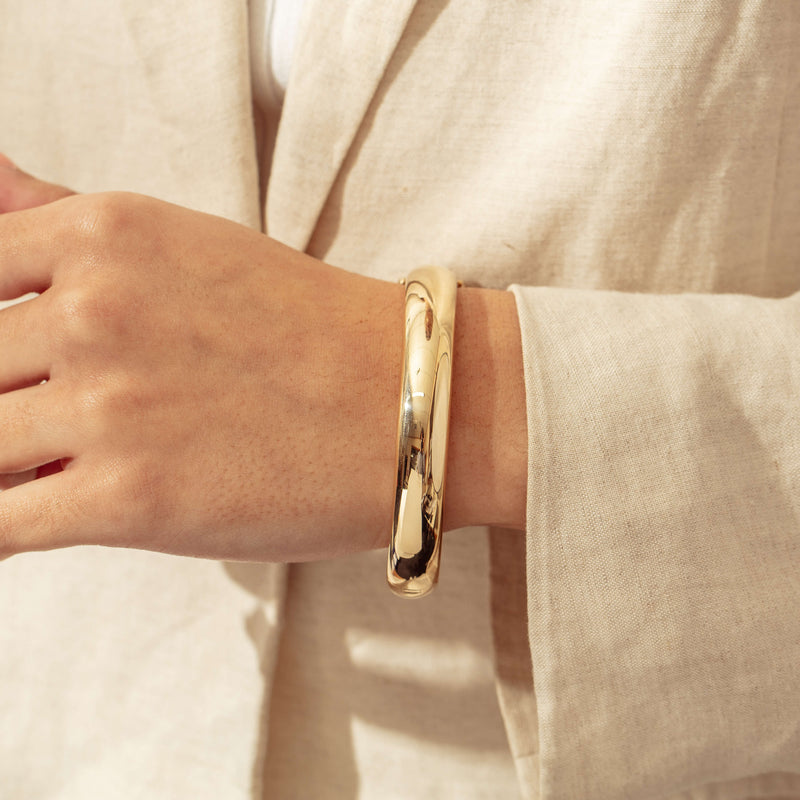 Vintage 9ct Yellow Gold Hollow Hinged Bangle - Bracelet - Walker & Hall