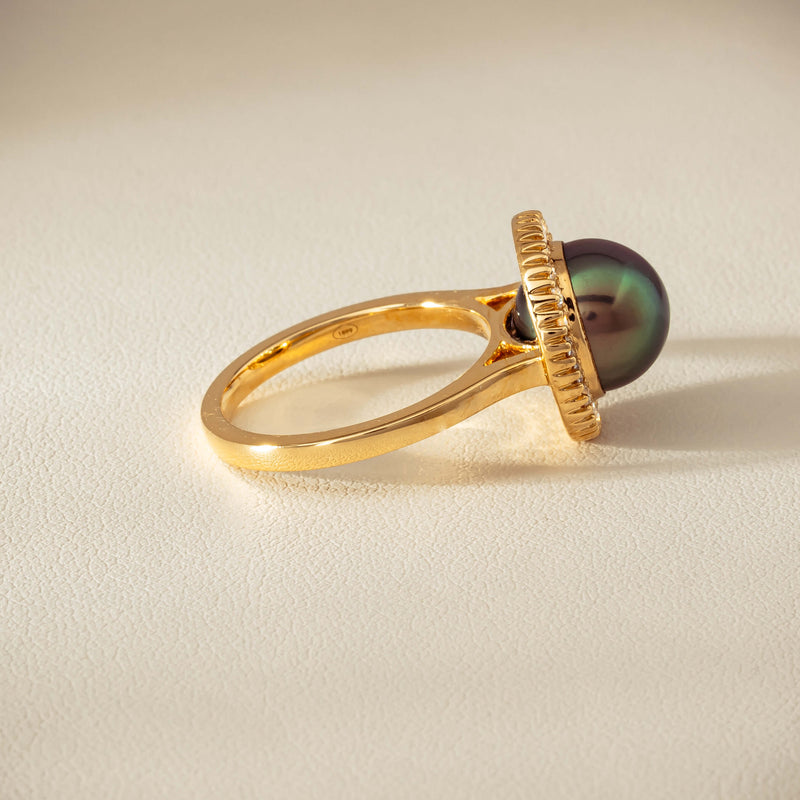 18ct Yellow Gold 10mm Tahitian Pearl & Diamond Daisy Ring - Ring - Walker & Hall