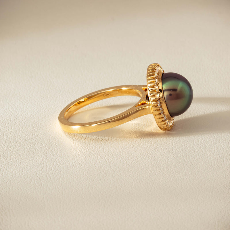18ct Yellow Gold 10mm Tahitian Pearl & Diamond Daisy Ring - Ring - Walker & Hall