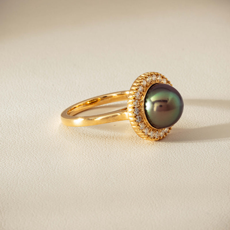 18ct Yellow Gold 10mm Tahitian Pearl & Diamond Daisy Ring - Ring - Walker & Hall