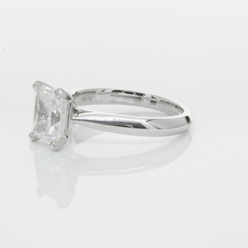 18ct White Gold Radiant Cut Diamond Venetian Ring-Ring-Walker & Hall