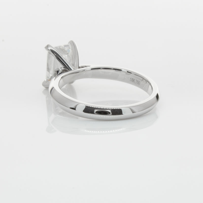 18ct White Gold Radiant Cut Diamond Venetian Ring-Ring-Walker & Hall