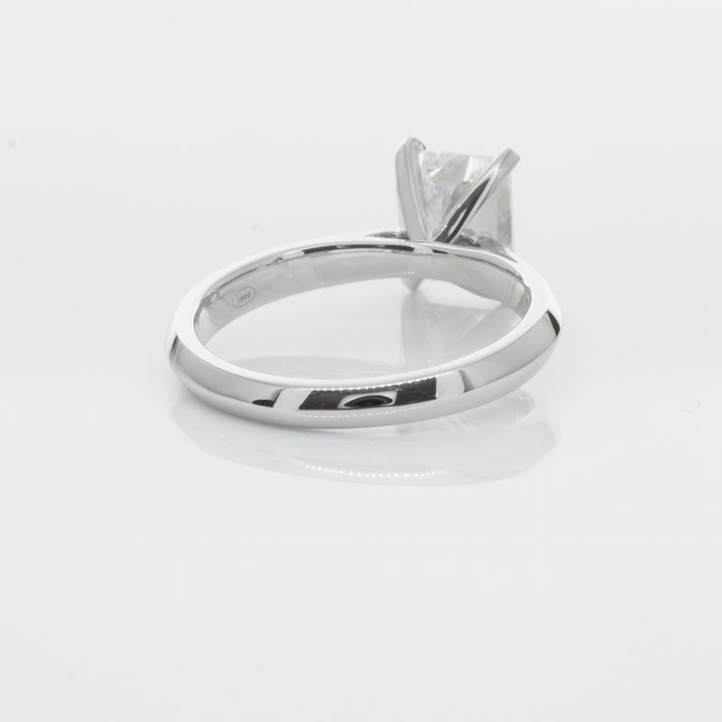 18ct White Gold Radiant Cut Diamond Venetian Ring-Ring-Walker & Hall