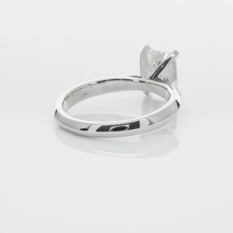 18ct White Gold Radiant Cut Diamond Venetian Ring-Ring-Walker & Hall