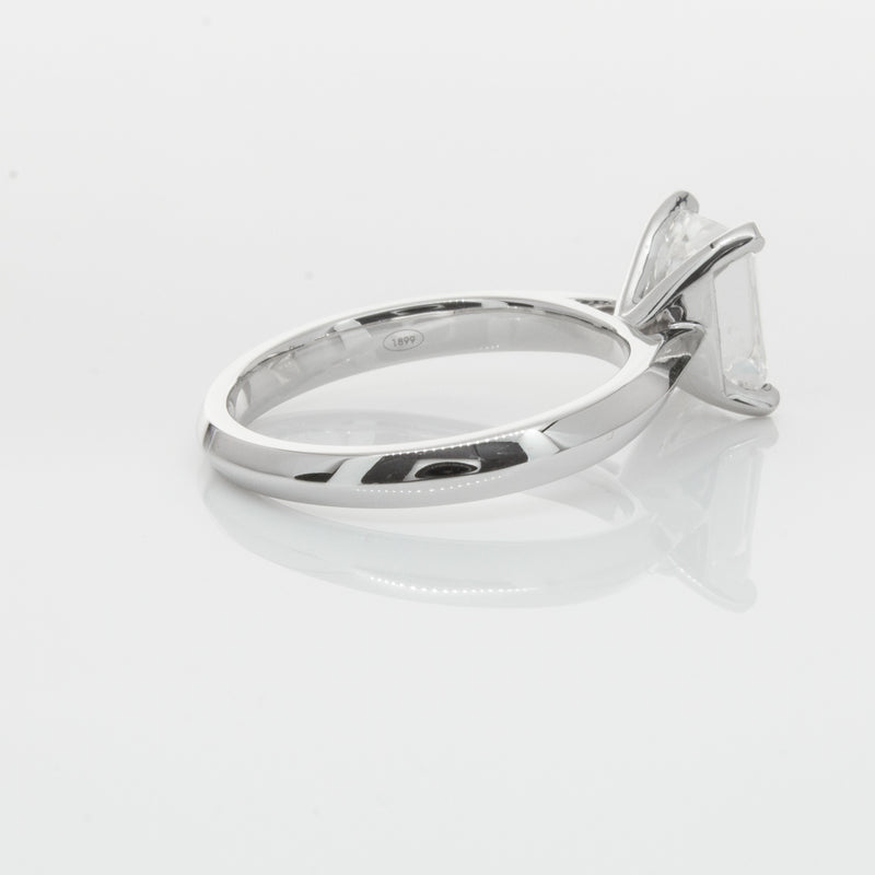 18ct White Gold Radiant Cut Diamond Venetian Ring-Ring-Walker & Hall