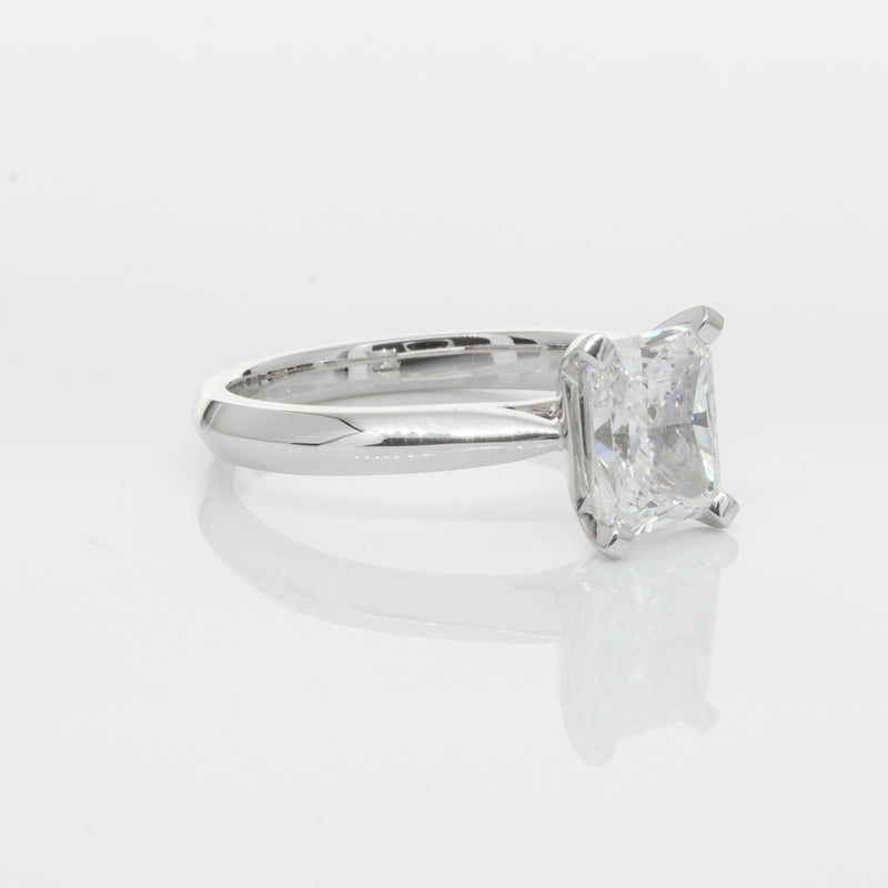 18ct White Gold Radiant Cut Diamond Venetian Ring-Ring-Walker & Hall