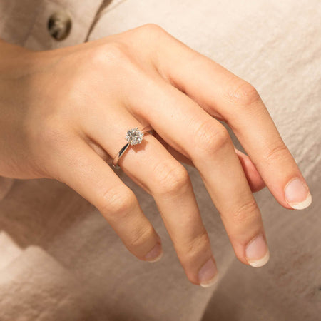 18ct White Gold 1.04ct Diamond Nova Ring-Ring-Walker & Hall