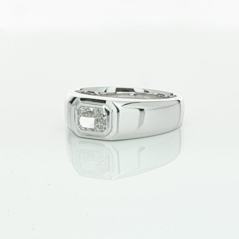 14ct White Gold Diamond Ring-Ring-Walker & Hall