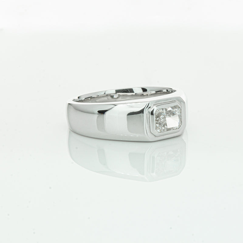 14ct White Gold Diamond Ring-Ring-Walker & Hall