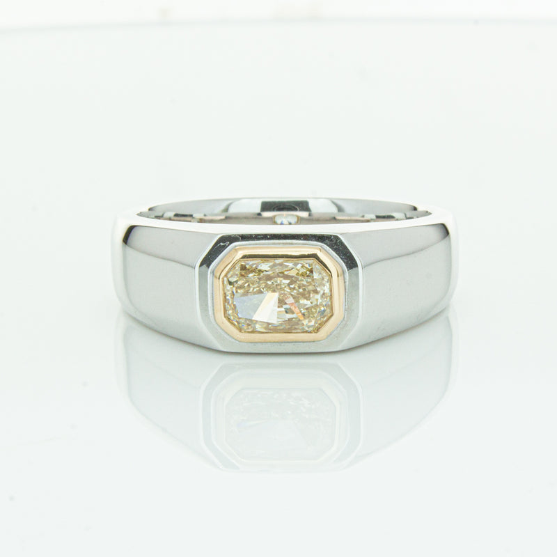 14ct White Gold Diamond Ring-Ring-Walker & Hall