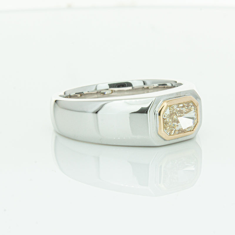 14ct White Gold Diamond Ring-Ring-Walker & Hall