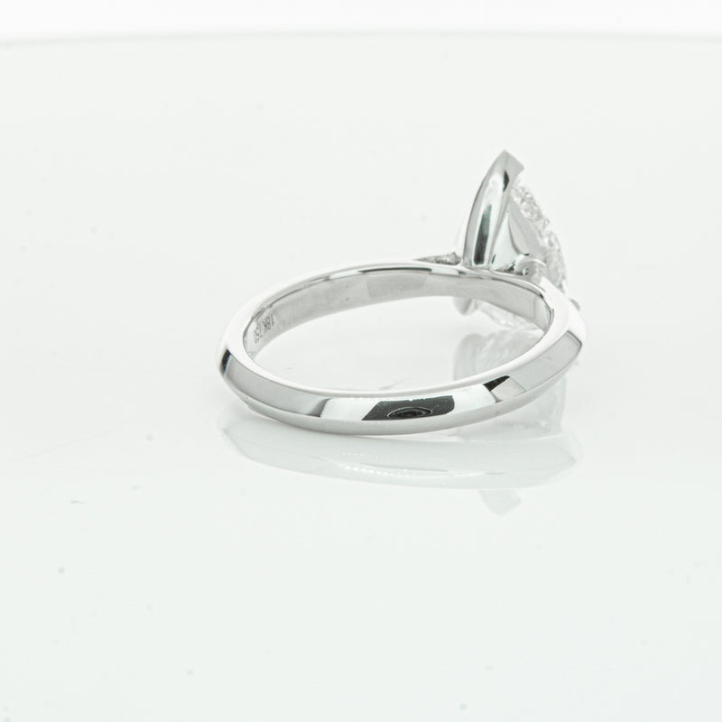 18ct White Gold 2.00ct Pear Cut Diamond Venetian Ring-Ring-Walker & Hall