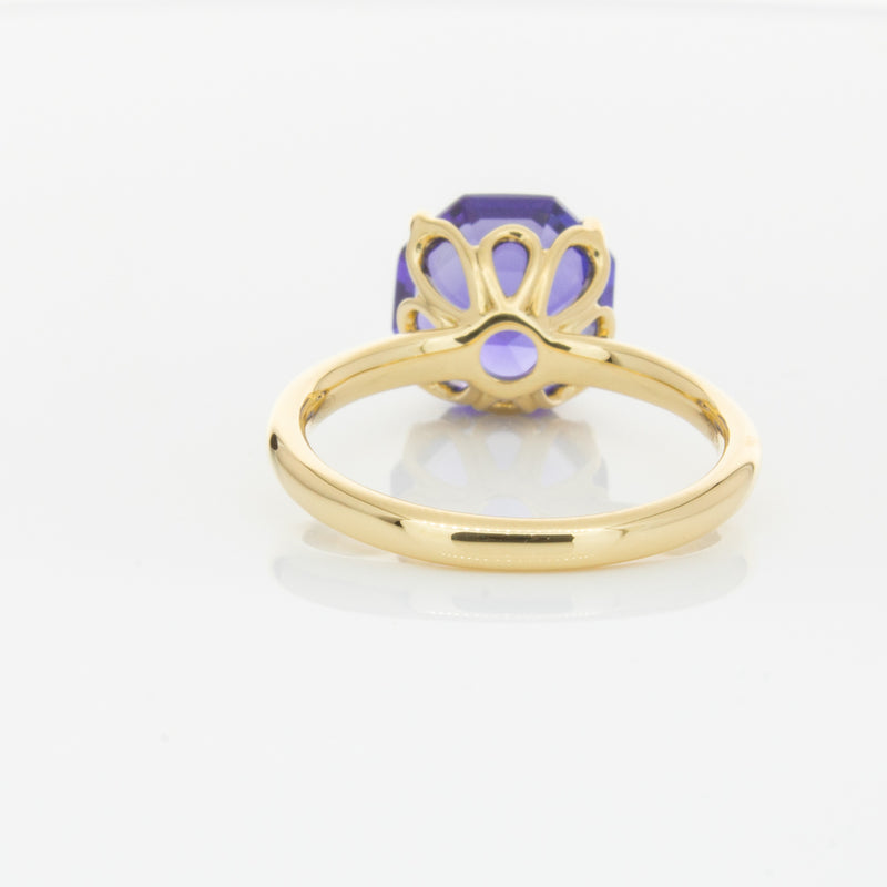 18ct Yellow Gold Tanzanite Octavia Ring-Ring-Walker & Hall