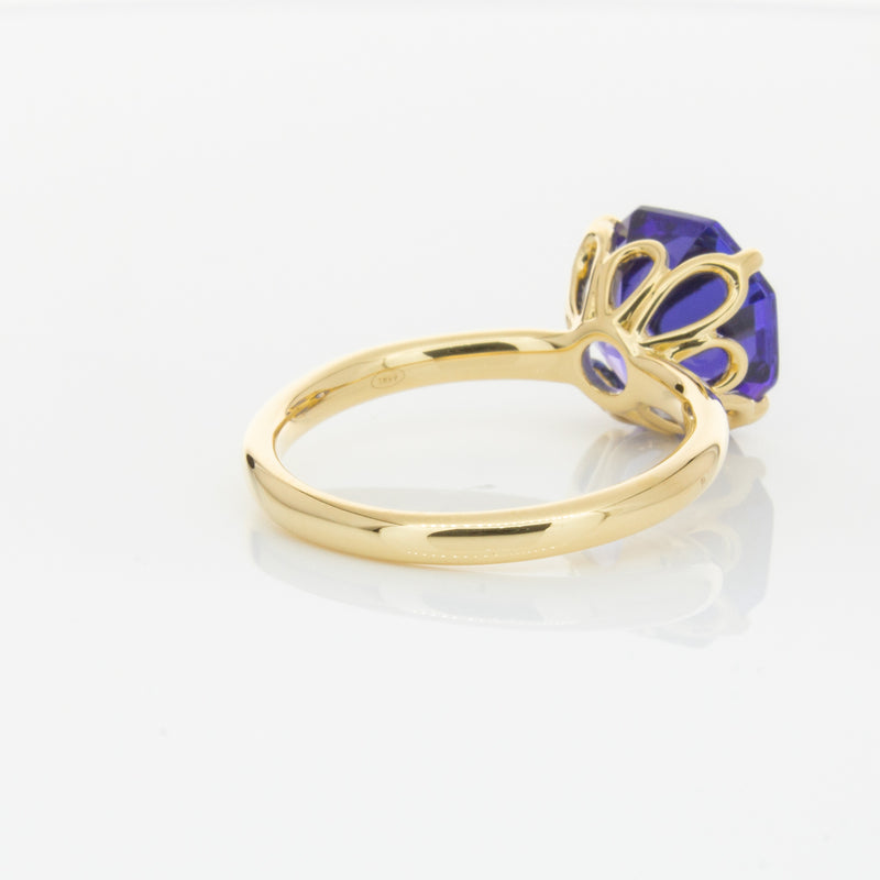 18ct Yellow Gold Tanzanite Octavia Ring-Ring-Walker & Hall