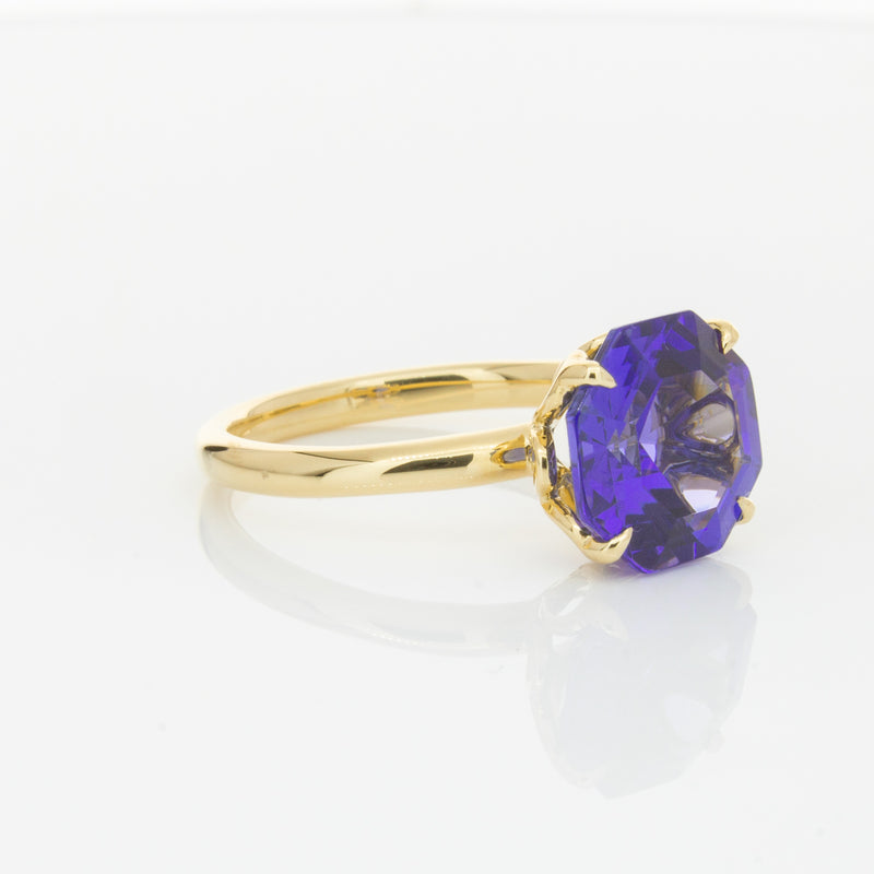 18ct Yellow Gold Tanzanite Octavia Ring-Ring-Walker & Hall