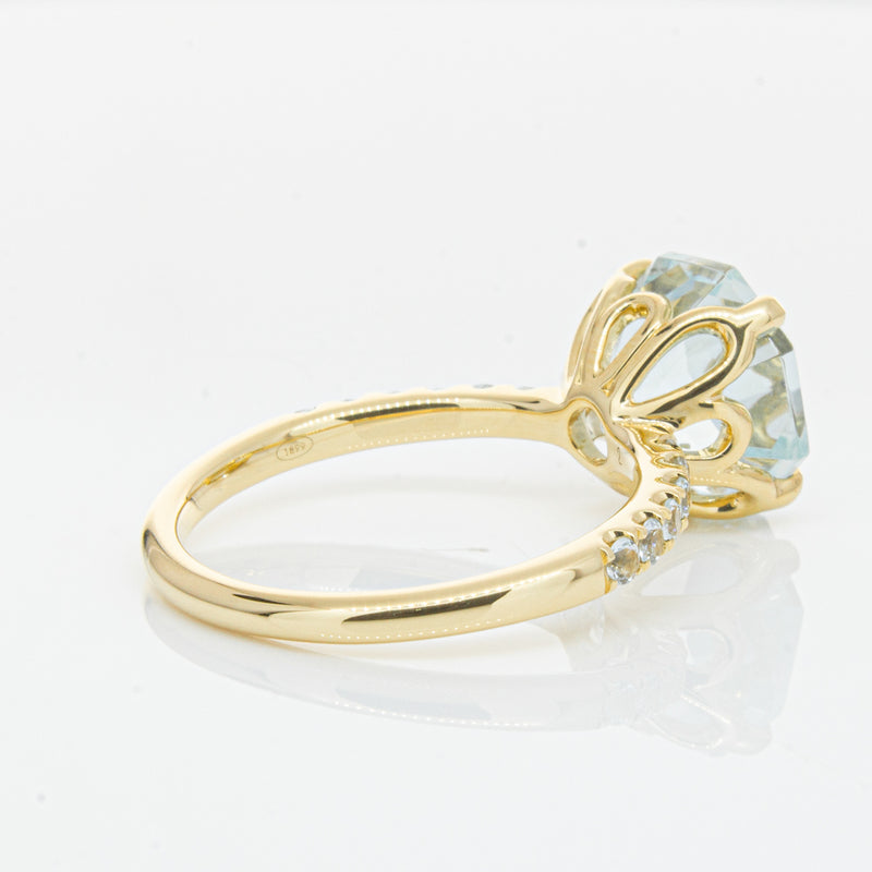 18ct Yellow Gold Aquamarine Octavus Ring-Ring-Walker & Hall